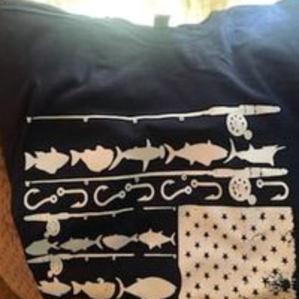 Brand new Gildan T shirt